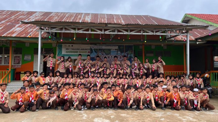 Perkemahan Lentera 2025 Wadah Lahirkan Penggalang Terampil dan Gembira di MI Negeri 1 Tanjung Jabung Barat Perkemahan Lentera 2025 Wadah Lahirkan Penggalang Terampil dan Gembira di MI Negeri 1 Tanjung Jabung Barat