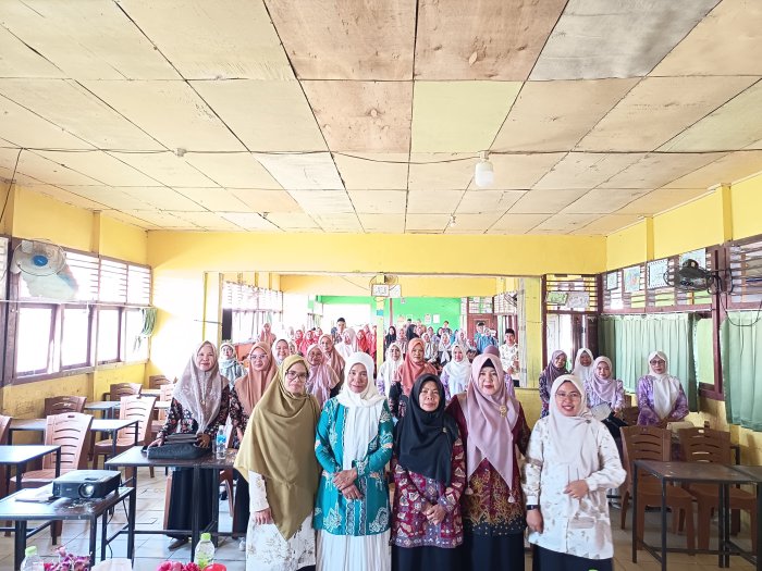 Tingkatkan Kualitas Pendidik, Guru Ikuti Workshop Kurikulum Berbasis Cinta KKGMI Tanjab Barat Tingkatkan Kualitas Pendidik, Guru Ikuti Workshop Kurikulum Berbasis Cinta KKGMI Tanjab Barat